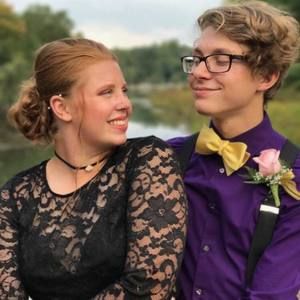 Meet your Posher, Kari